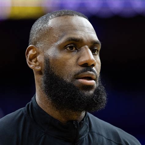 Oklahoma City at Los Angeles Lakers odds, picks and predictions.